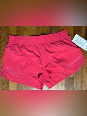 NWT Lululemon Hotty Hot HR (high rise)
Short 2.5" Glaze Pink Size 14